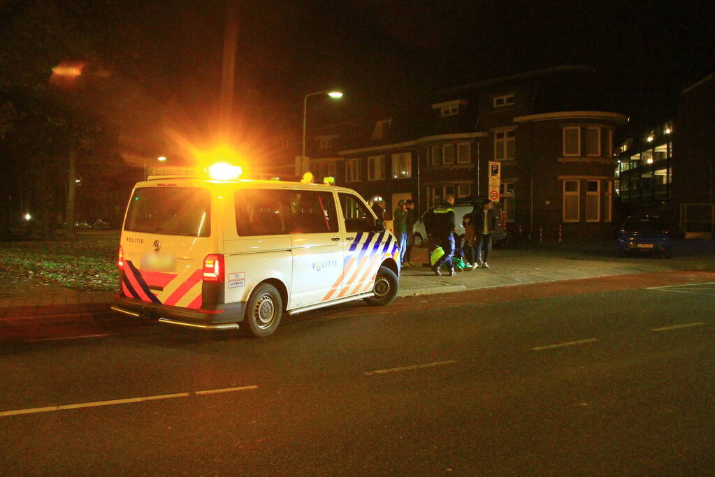 Maaltijdbezorger gewond na val met scooter