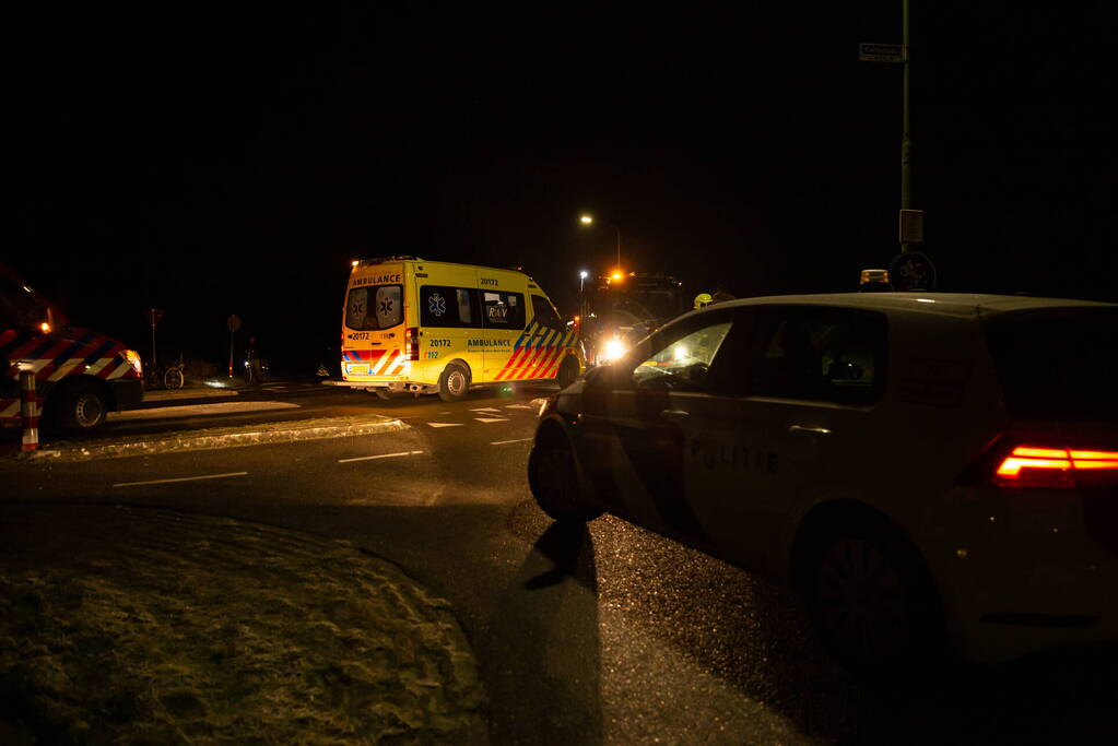 Overleden persoon uit rivier gehaald