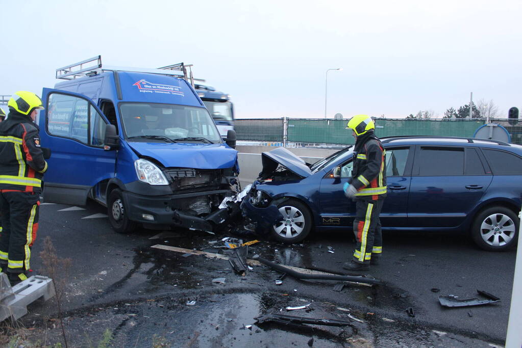 Veel schade bij frontale botsing