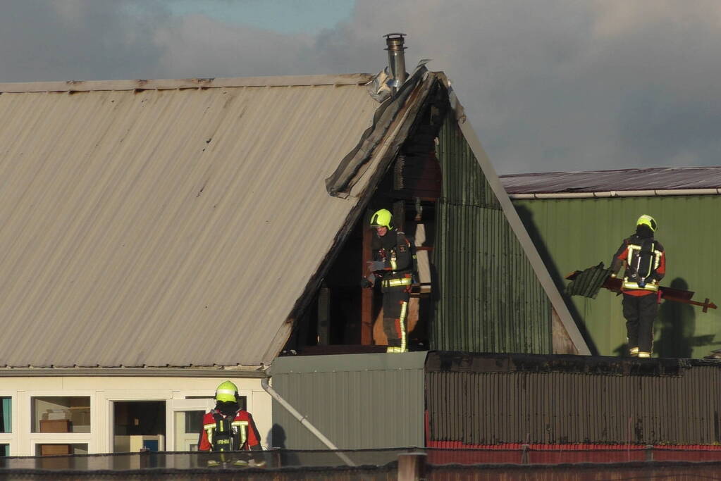 Flinke schade na brand in bijgebouw