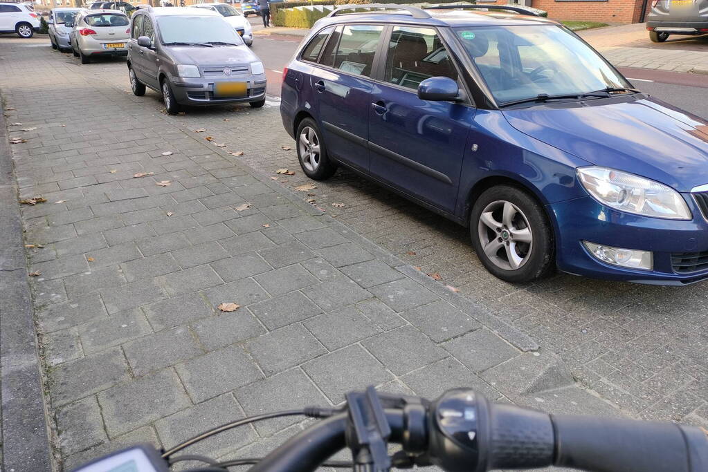 Fietser gewond bij botsing op rotonde