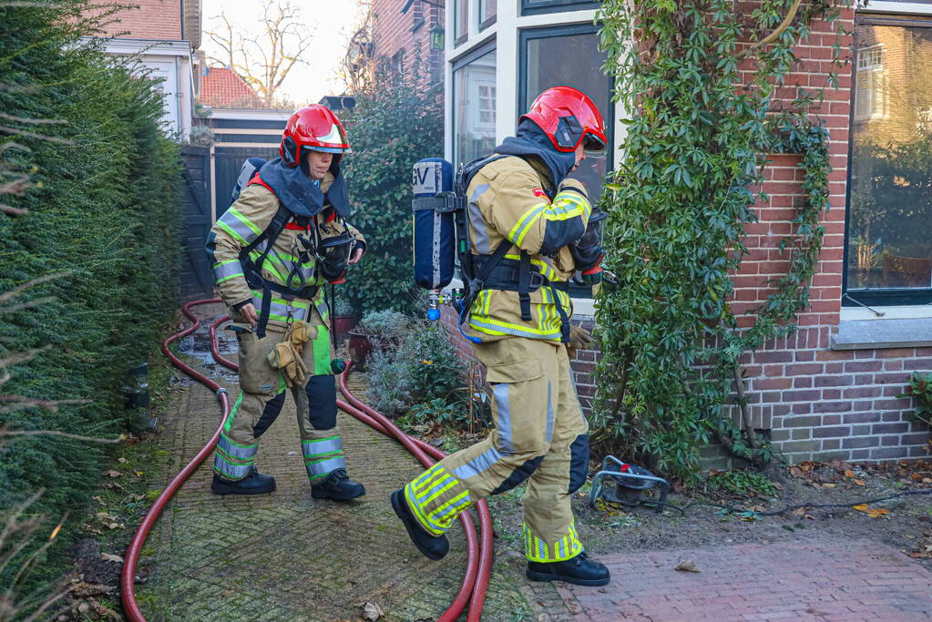 Brand in kruimruimte van woning