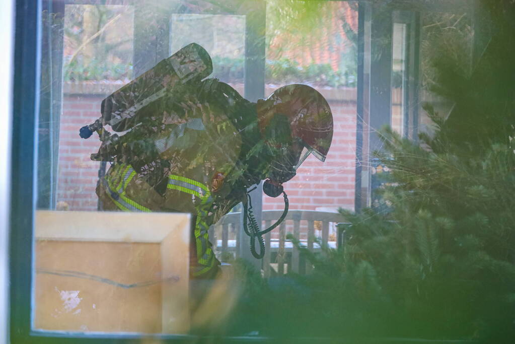 Brand in kruimruimte van woning