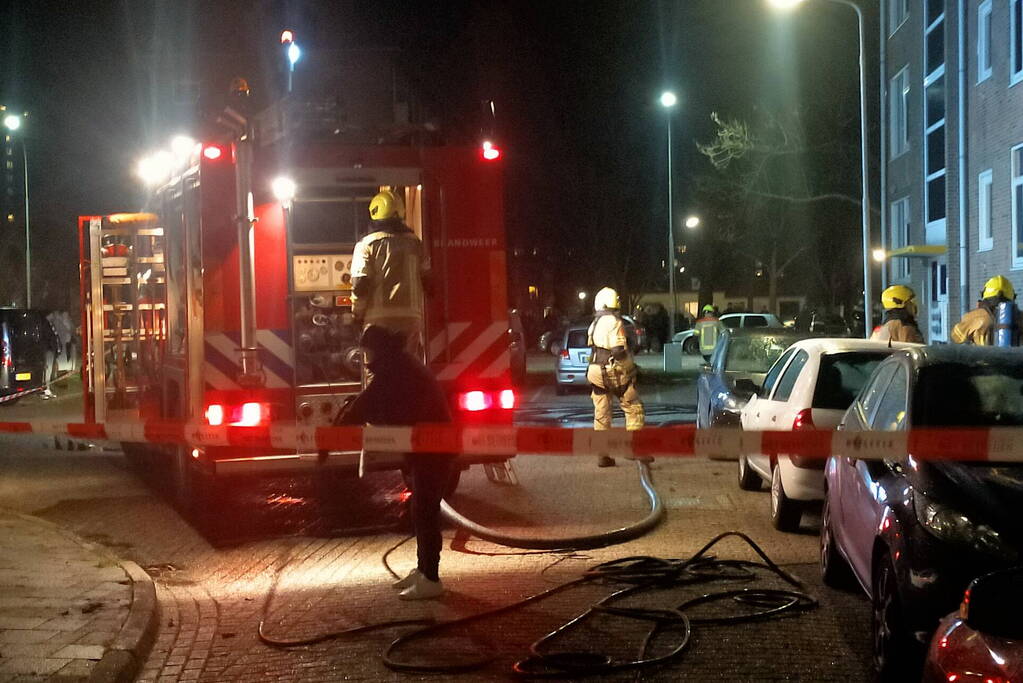 Personen gered na grote brand in kelder