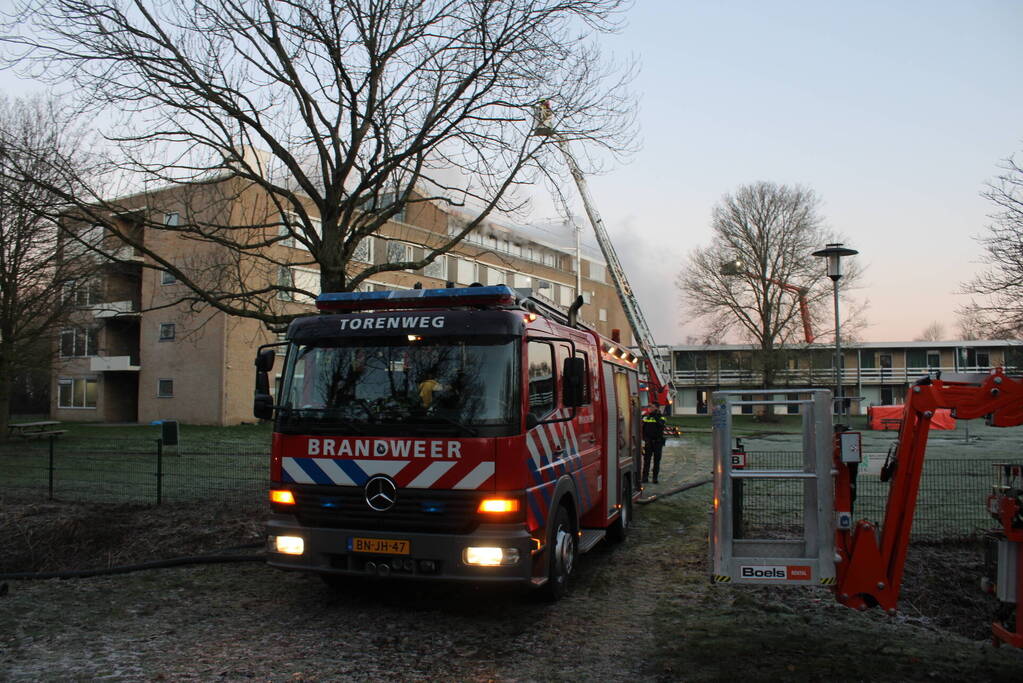Grote uitslaande brand bij AZC