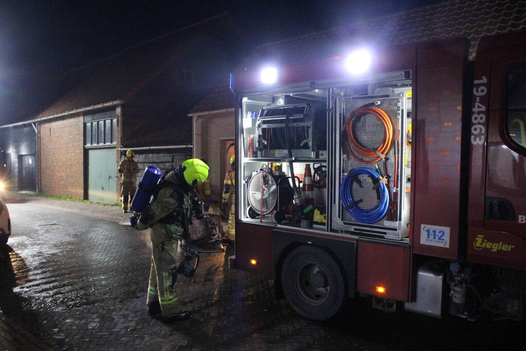 Wasdroger in brand in garage