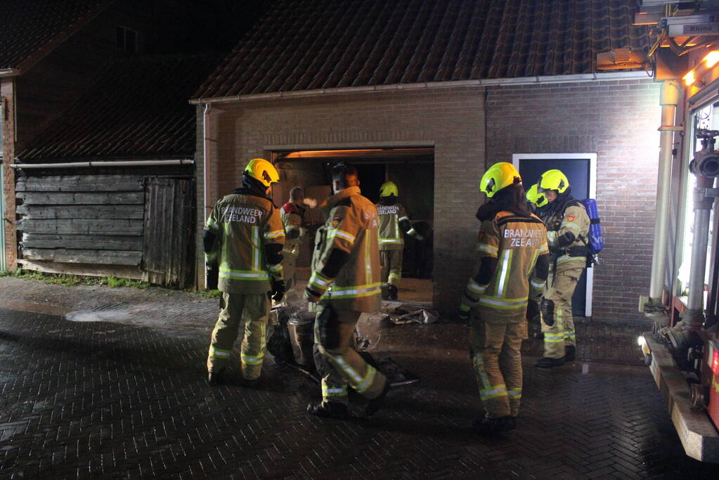 Wasdroger in brand in garage