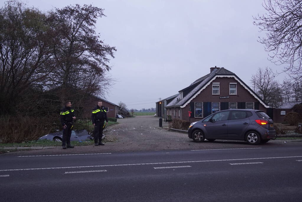 Automobilist belandt in sloot bij eenzijdig ongeval