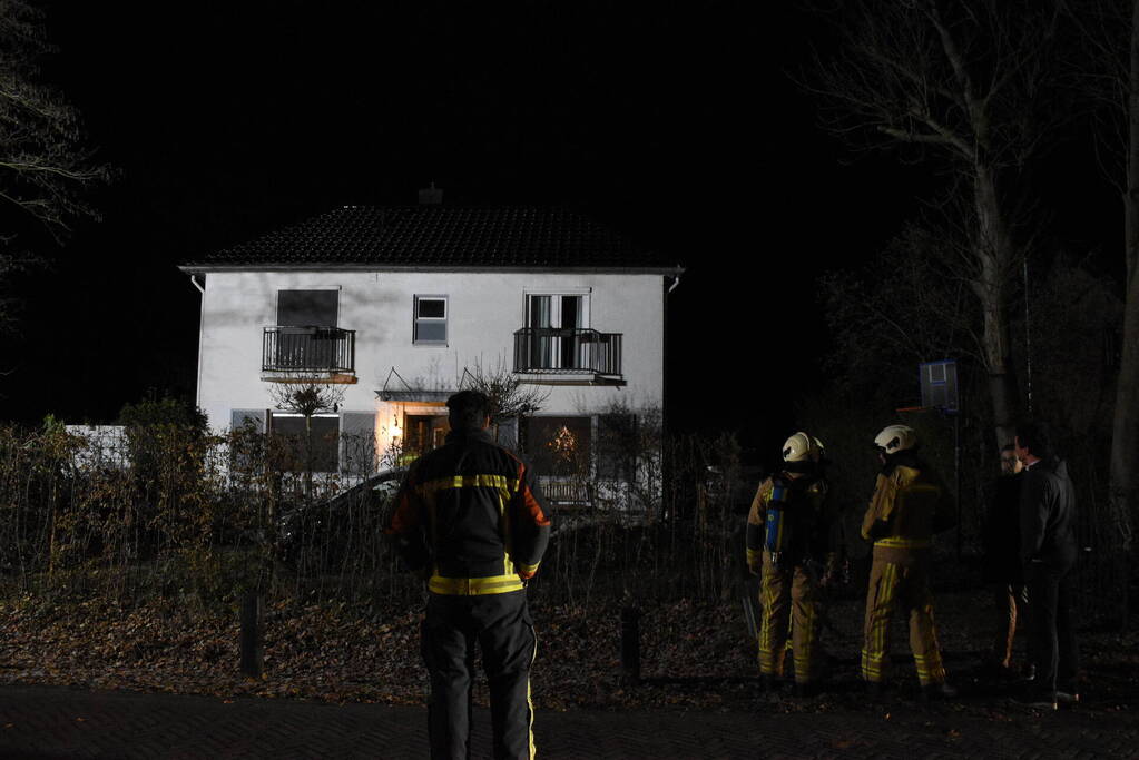 Schoorsteenbrand snel onder controle