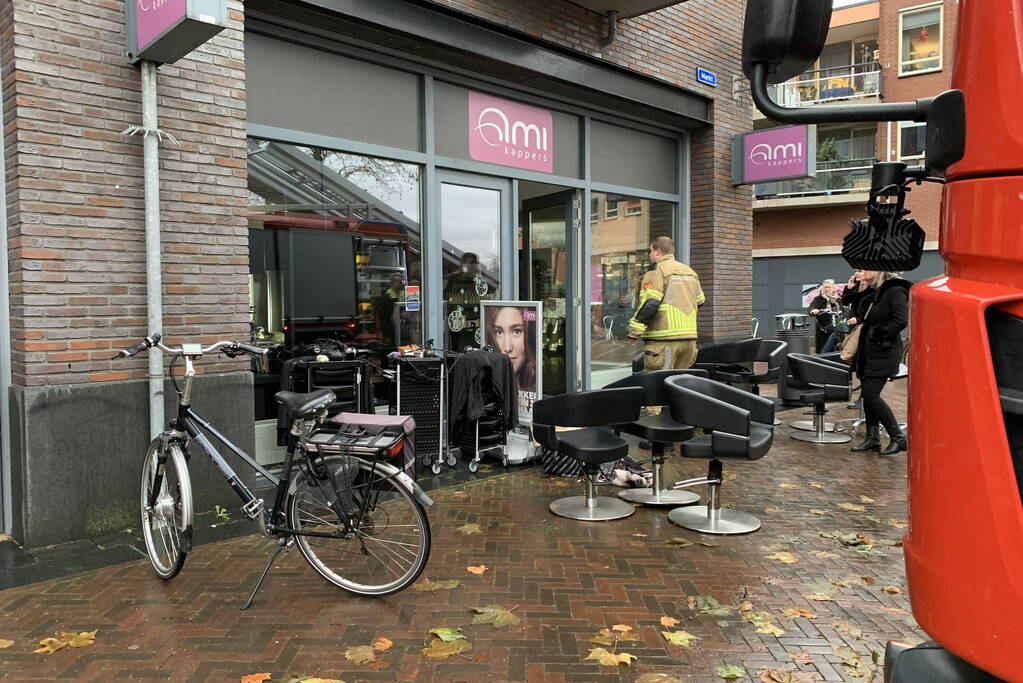 AMI kappers ontruimd vanwege wateroverlast