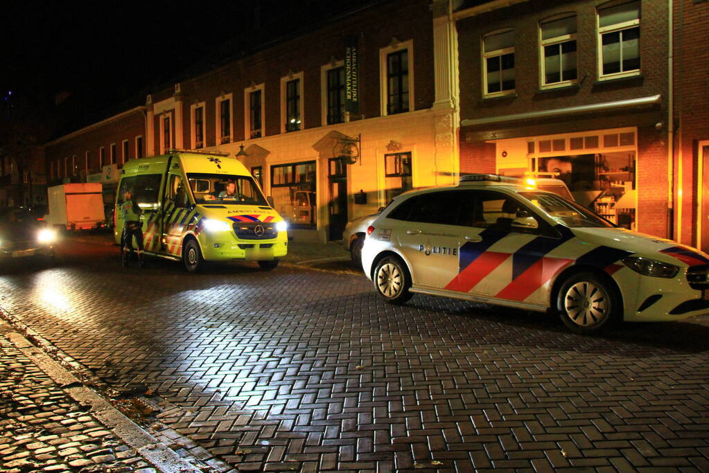 Grote inzet nadat mannen onwel raken in toiletruimte