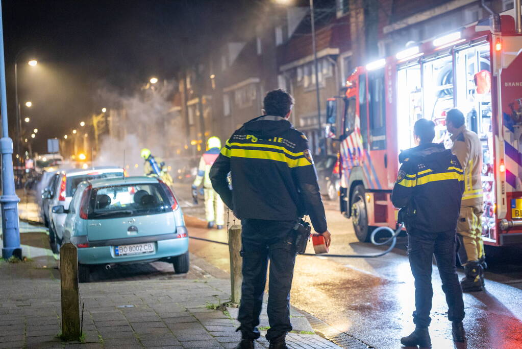 Drie personenwagens beschadigd door brand