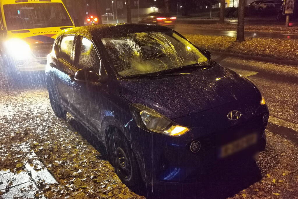 Fietser aangereden door personenauto