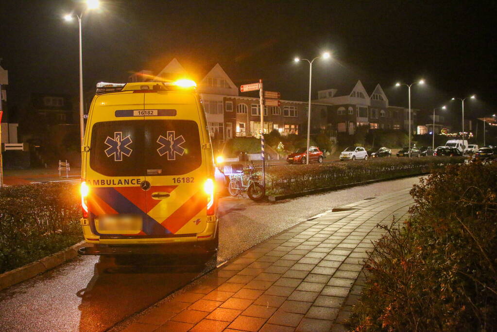 Maaltijdbezorger gewond bij botsing met automobilist