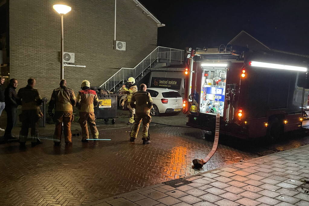 Brand in container snel geblust