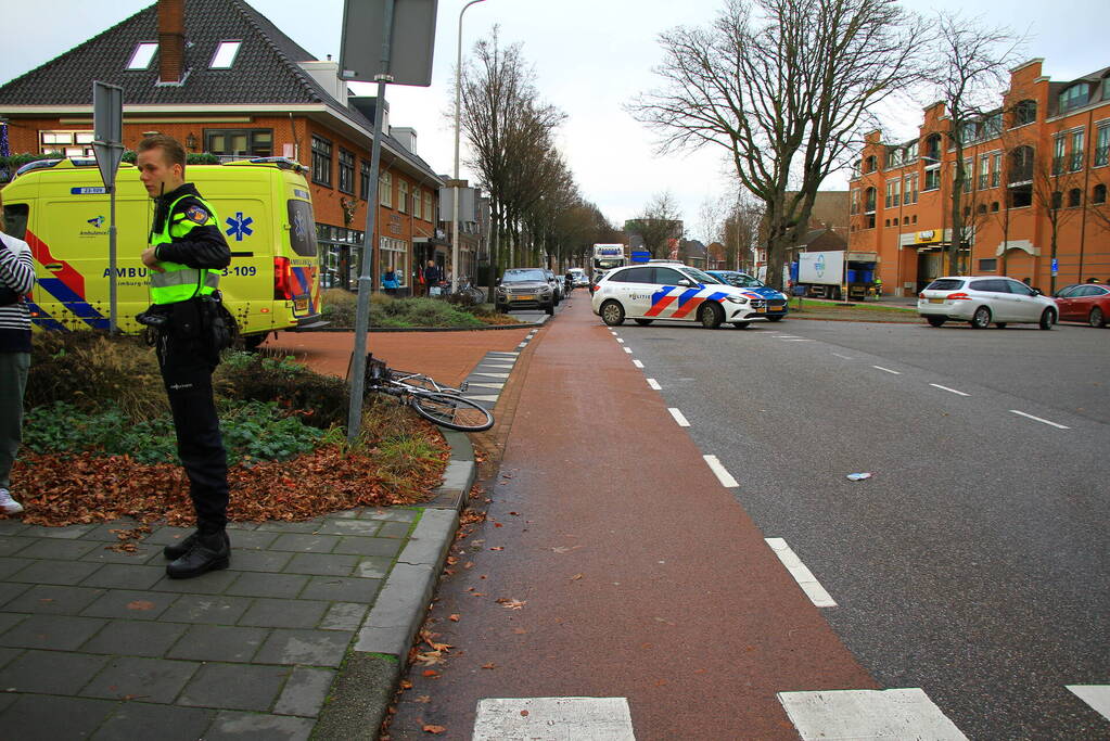 Bestuurder aangehouden na aanrijding fietser