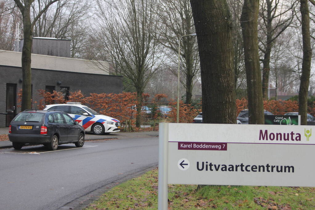 Veel politie op de been tijdens uitvaart rapper Boechi