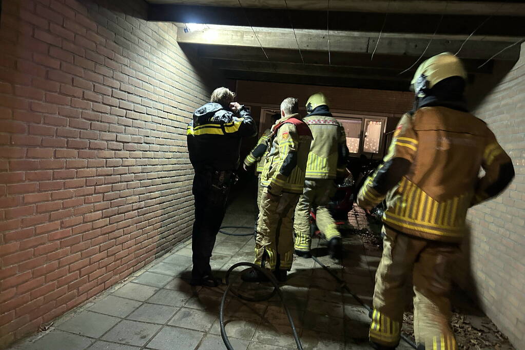 Brand in slaapkamer snel onder controle
