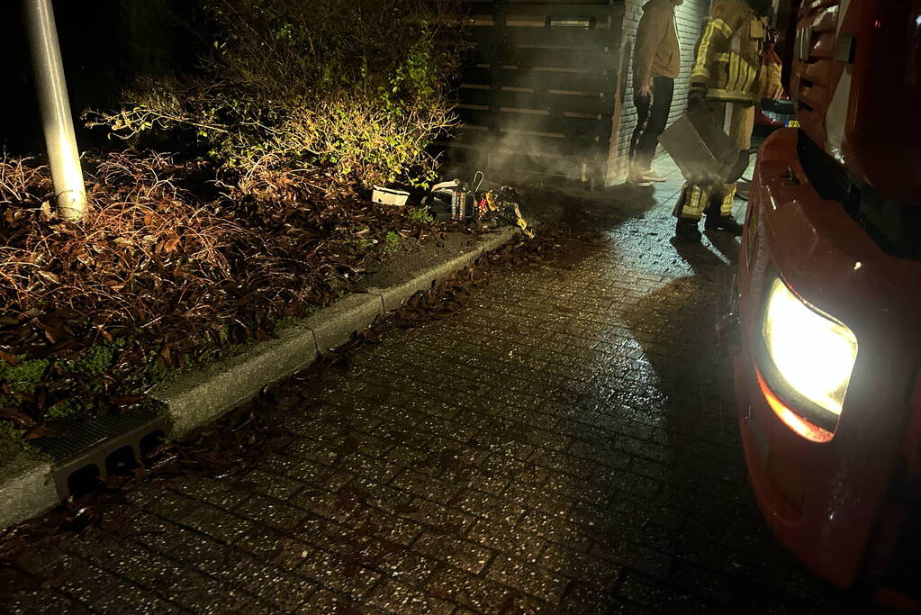 Brand in slaapkamer snel onder controle