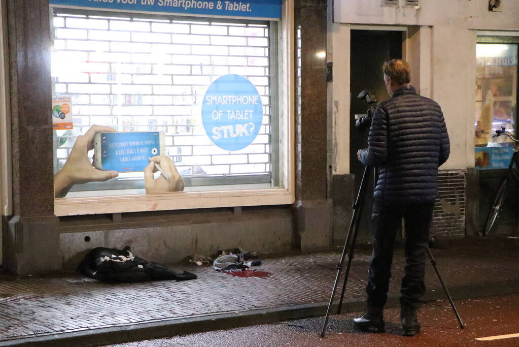 Persoon raakt gewond bij steekincident