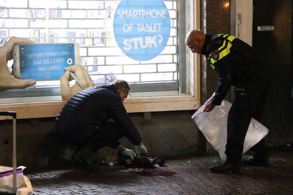 Persoon raakt gewond bij steekincident