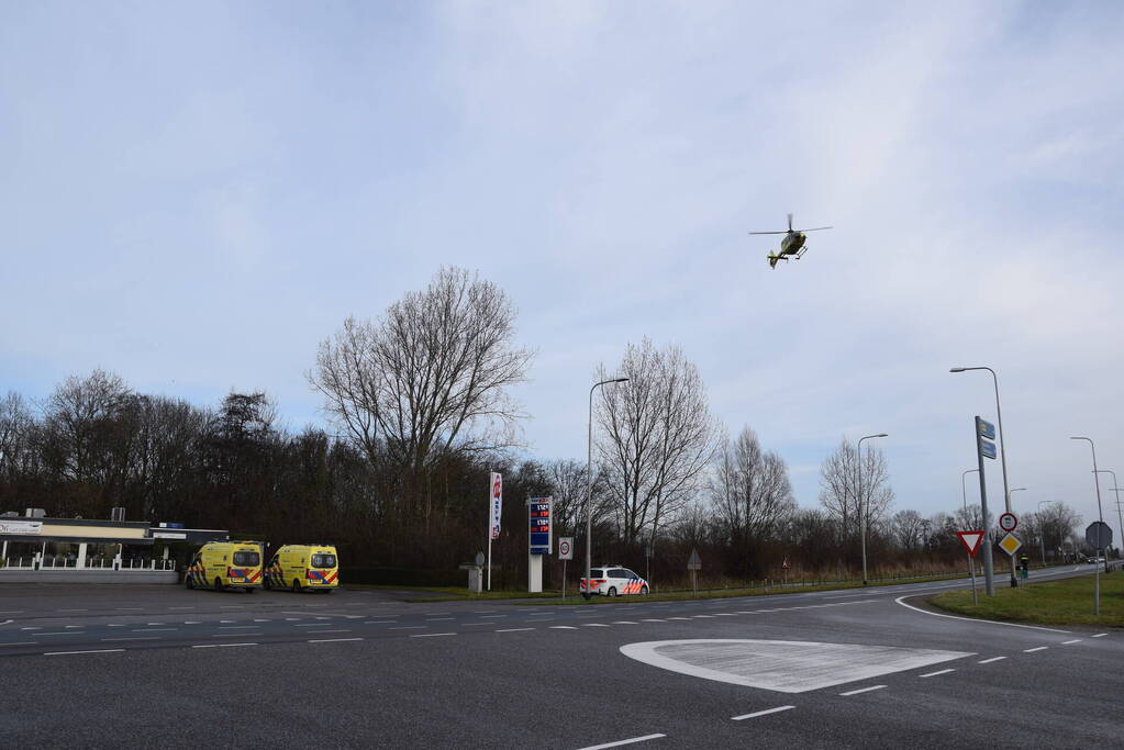 Zwaargewonde bij incident in woning