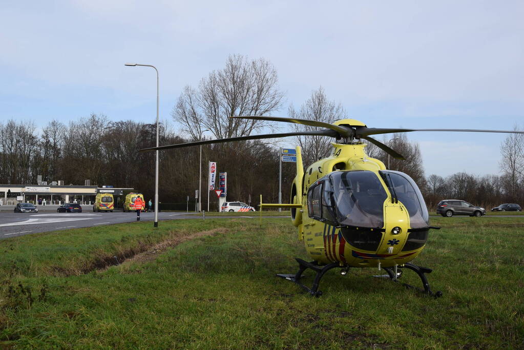 Zwaargewonde bij incident in woning