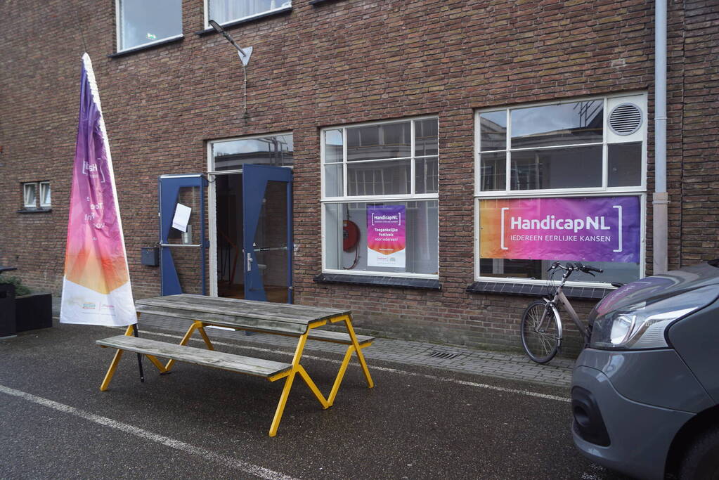 Vrijwilligers van HandicapNL maken Glazenhuis voor iedereen toegankelijk