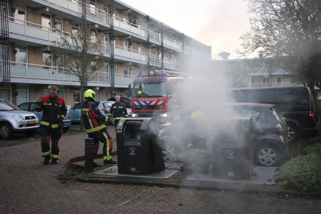 Ondergrondse containerbrand snel geblust