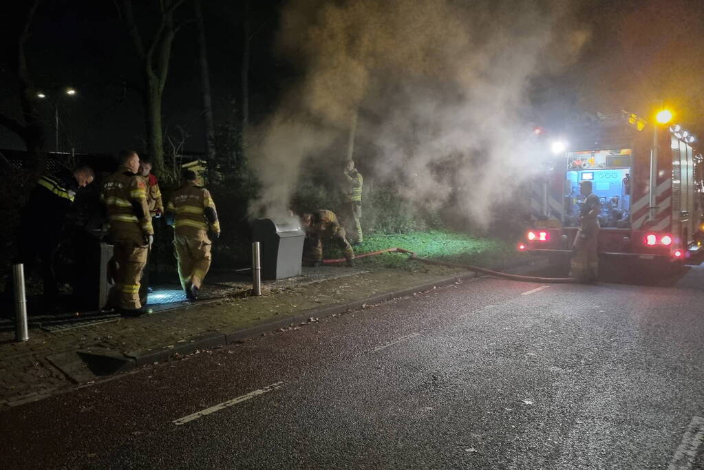 Brand in ondergrondse container