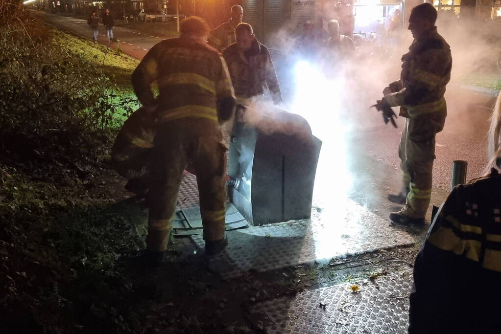 Brand in ondergrondse container