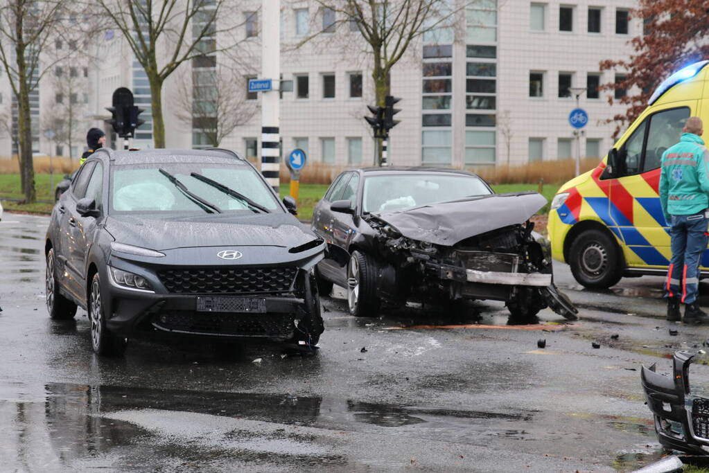 Flinke schade bij botsen op kruising