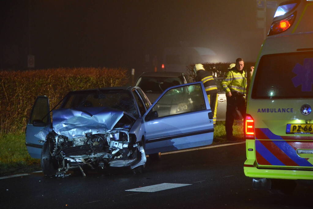Schade en gewonden na flinke botsing