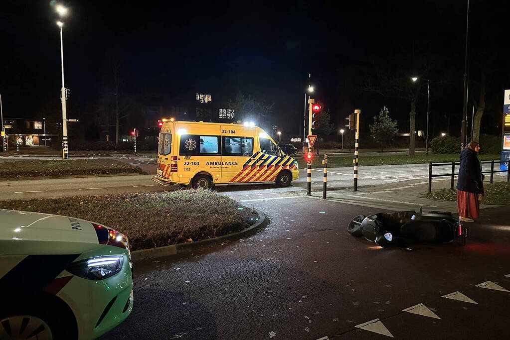 Scooterrijder gewond bij aanrijding