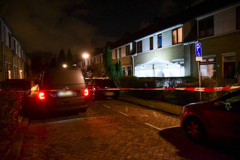 Overledene aangetroffen na melding schietpartij