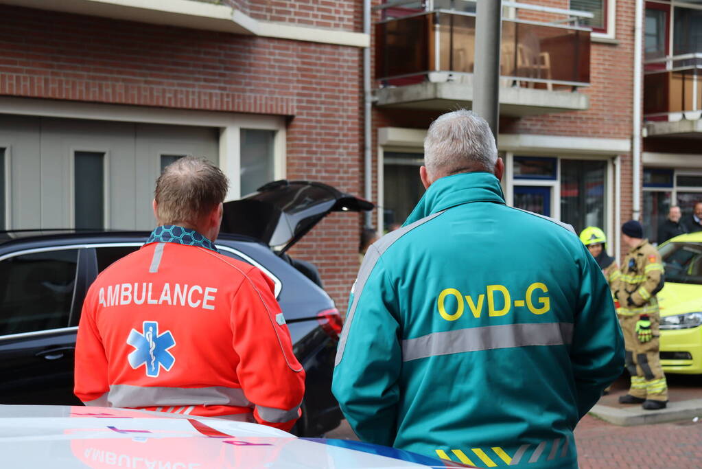 Arrestatieteam ingezet en straat afgesloten voor vrouw met verward gedrag