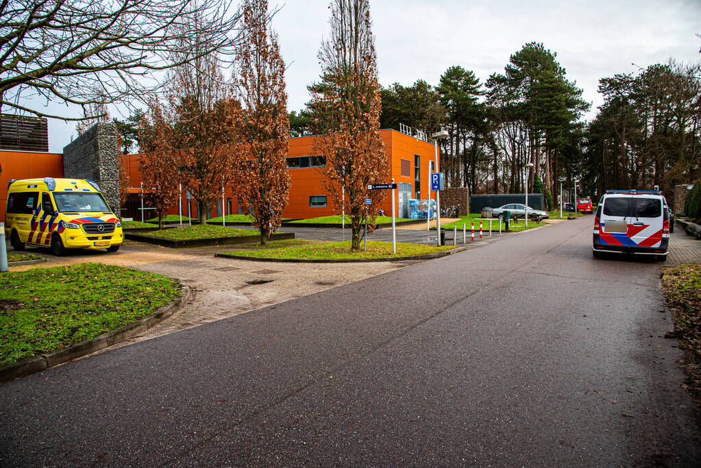 Politie ingezet voor agressief persoon bij kliniek