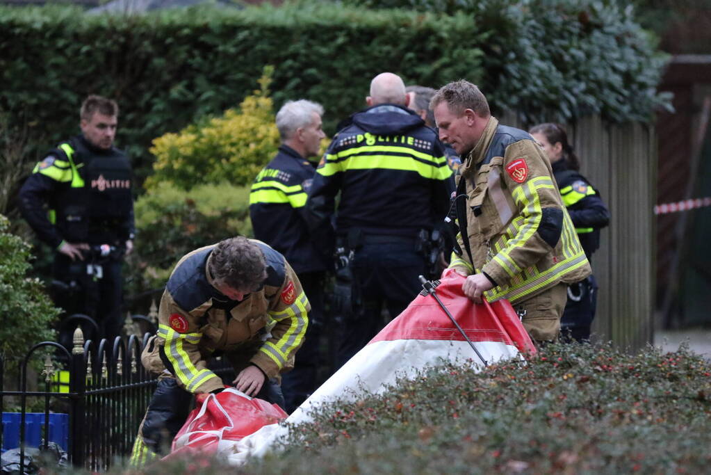 Overleden persoon aangetroffen na melding van overval, persoon aangehouden