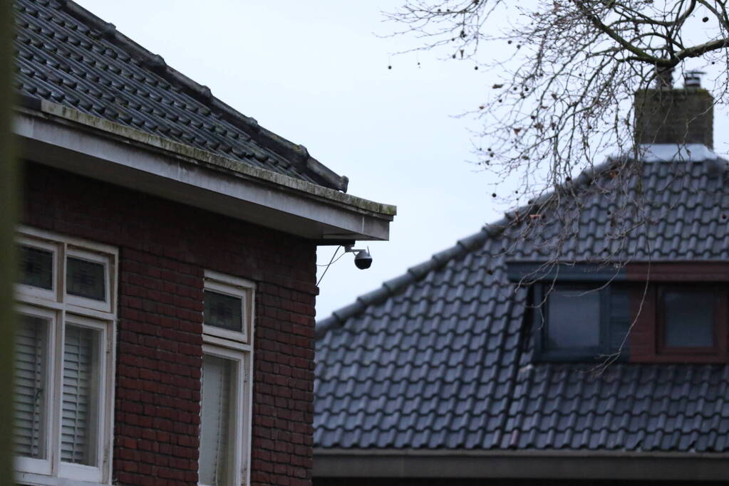 Overleden persoon aangetroffen na melding van overval, persoon aangehouden