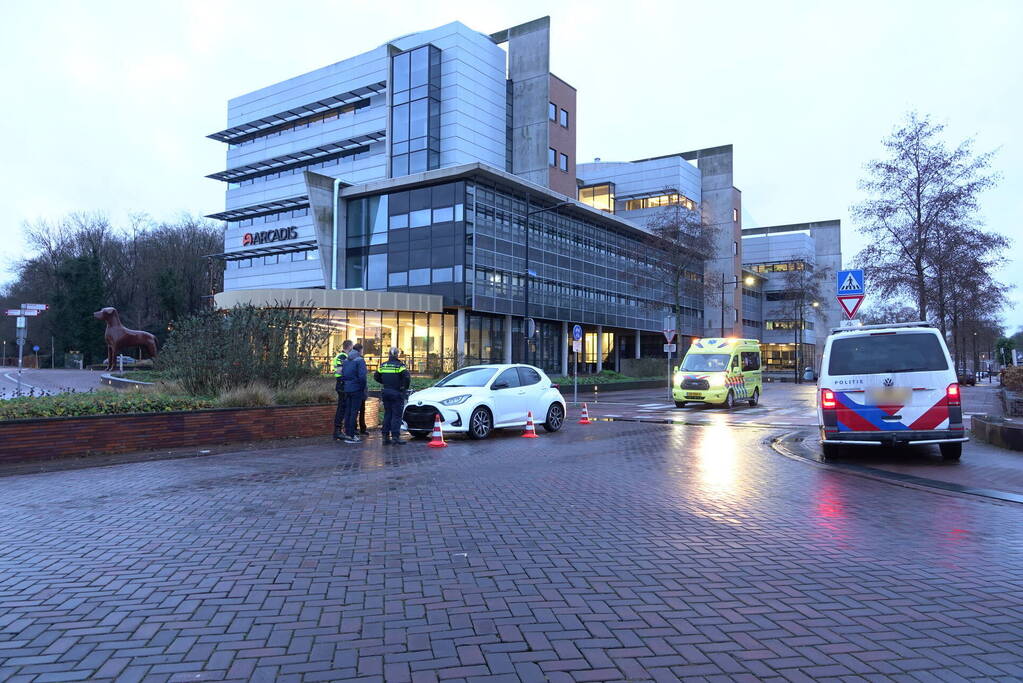 Fietser gewond bij aanrijding met auto