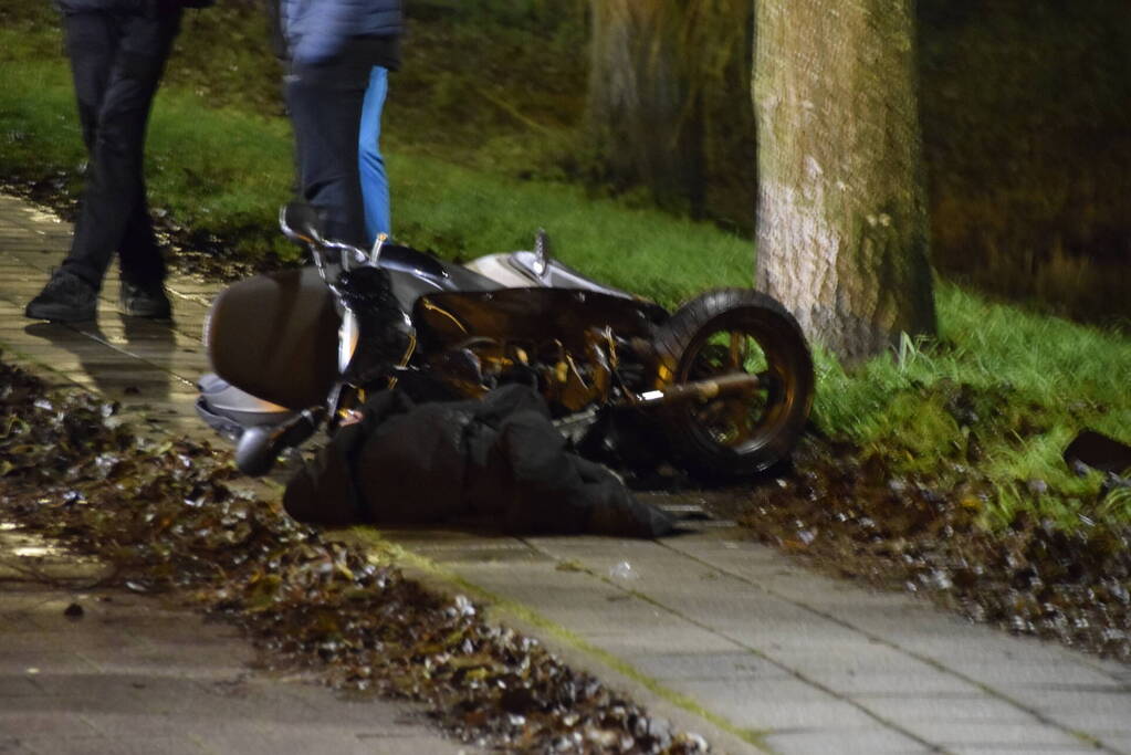 Gewonden bij aanrijding tussen scooters
