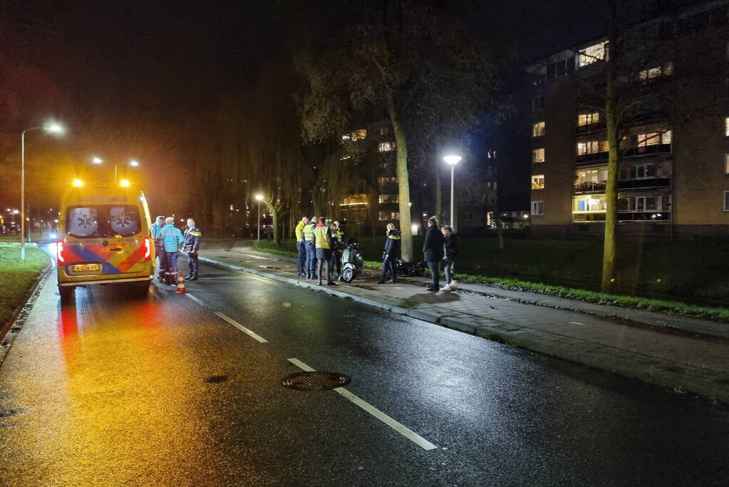 Gewonden bij aanrijding tussen scooters