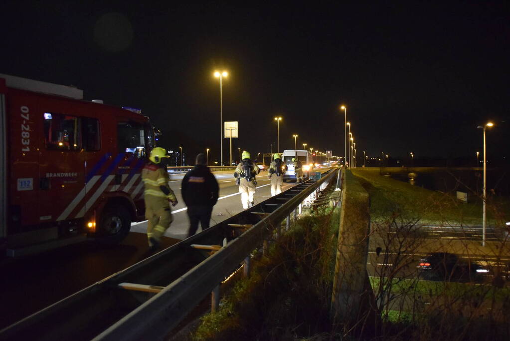 Rookontwikkeling in bestelbus met 130 kilo vuurwerk