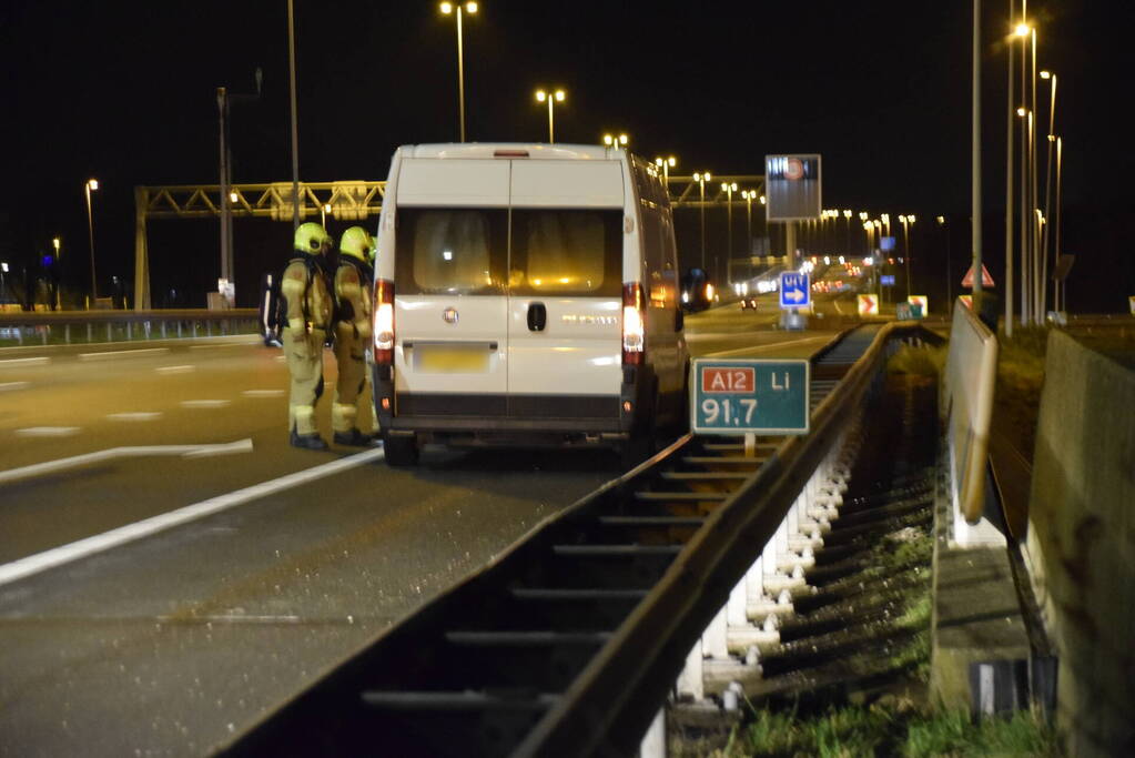 Rookontwikkeling in bestelbus met 130 kilo vuurwerk