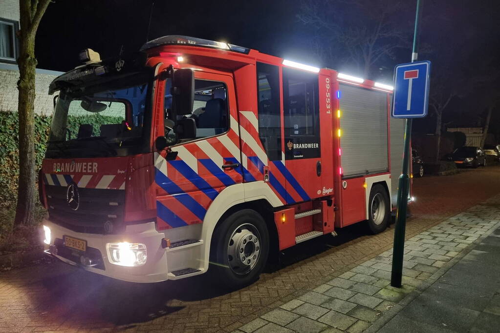 Kliko's in brand in achtertuin van woning