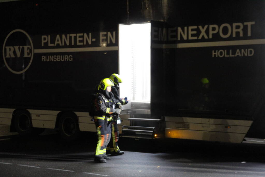 Brand in vrachtwagen snel onder controle
