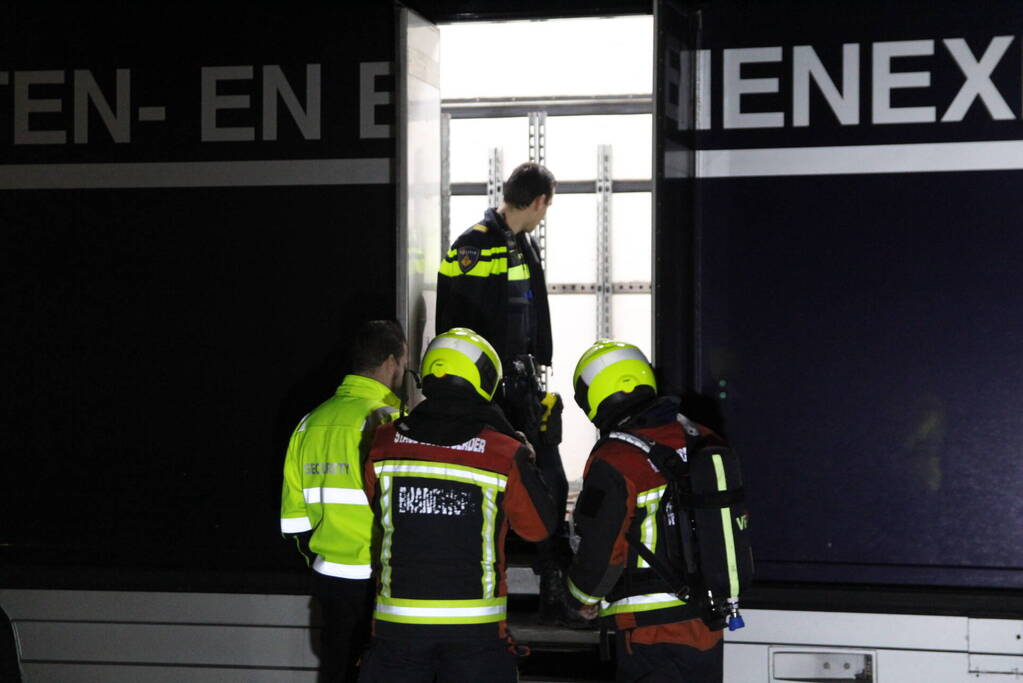 Brand in vrachtwagen snel onder controle