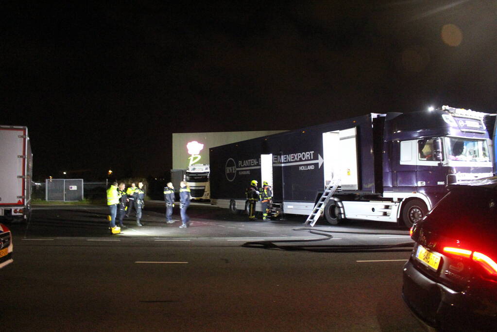 Brand in vrachtwagen snel onder controle