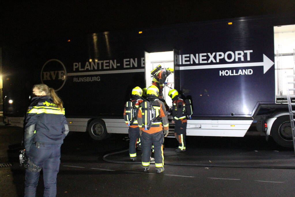 Brand in vrachtwagen snel onder controle