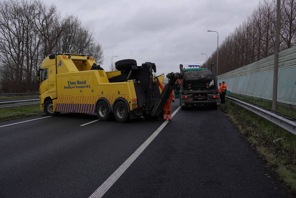 Vrachtwagenchauffeur overleden na mogelijke onwelwording